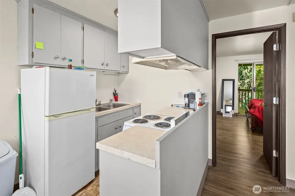 6630 202nd Street SW Lynnwood WA 98036