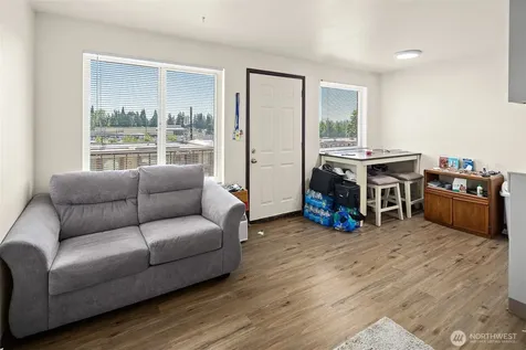 6630 202nd Street SW Lynnwood WA 98036