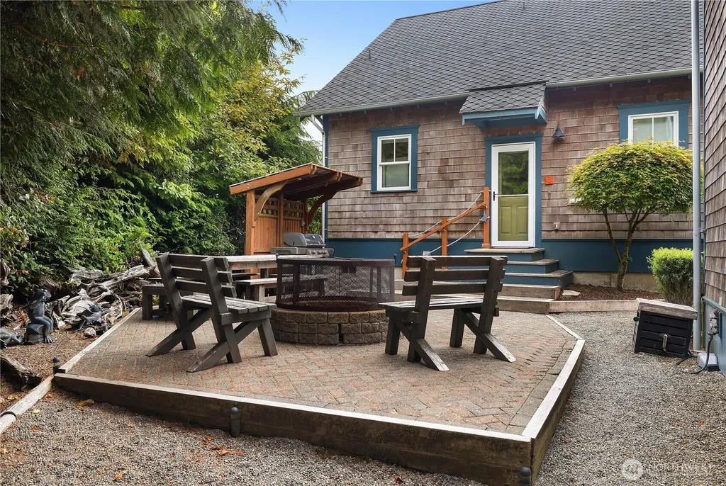 251 Meriweather Street Pacific Beach WA 98571