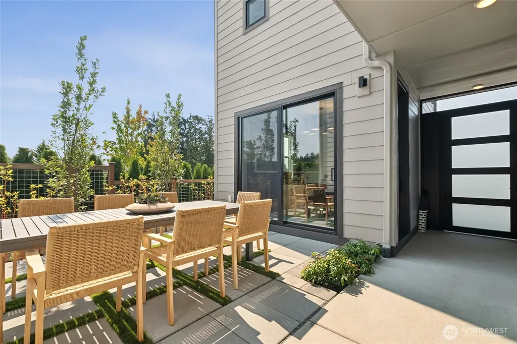 13721 SE 85th Street Newcastle WA 98059