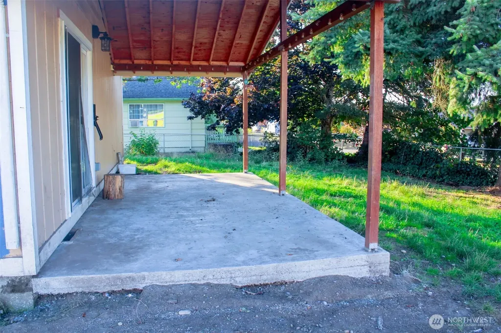 1505 Division Street Shelton WA 98584