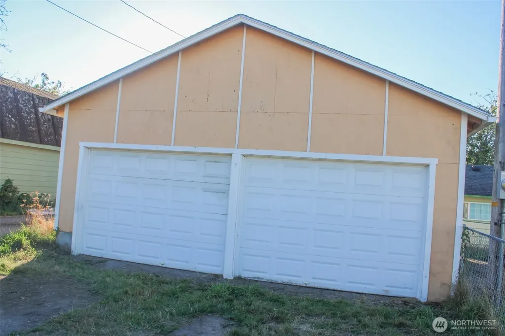 1505 Division Street Shelton WA 98584