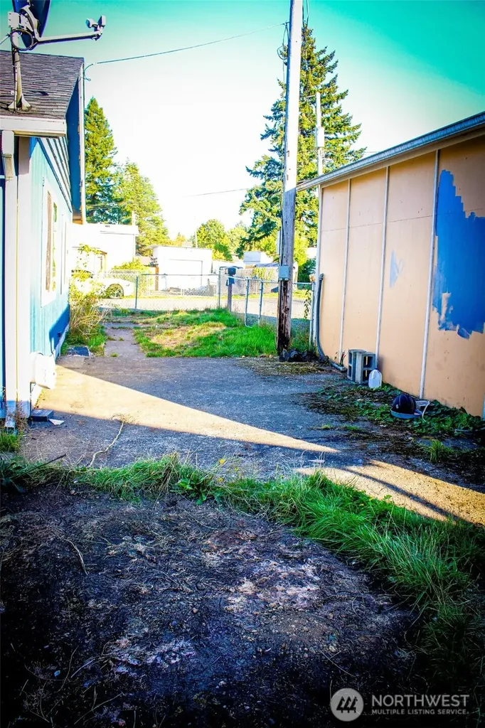 1505 Division Street Shelton WA 98584