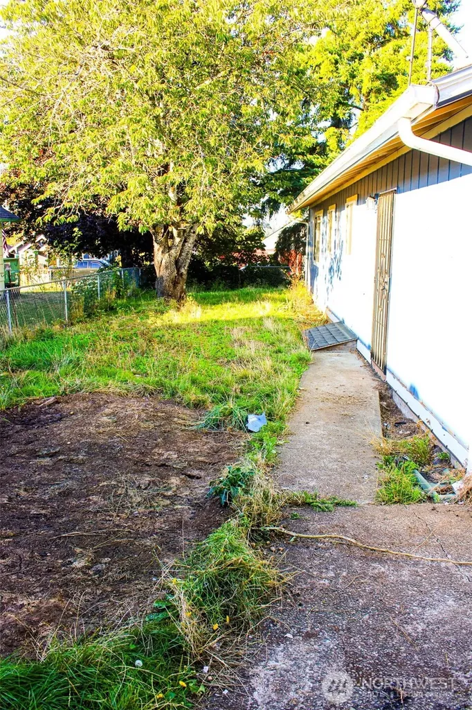 1505 Division Street Shelton WA 98584
