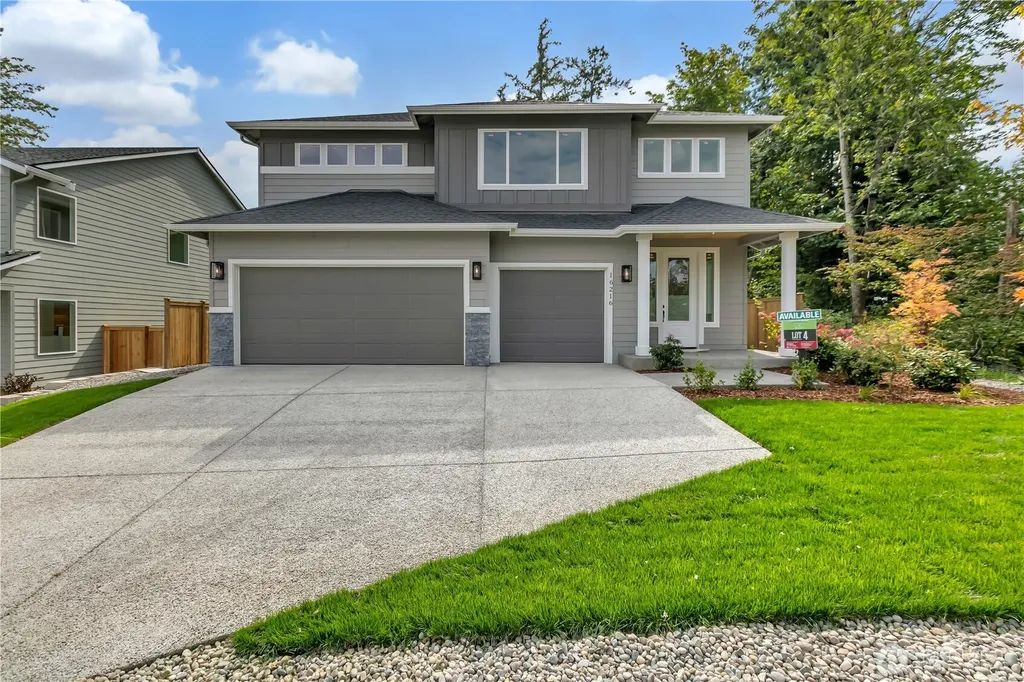 16216 76th Avenue Ct E Puyallup WA 98375