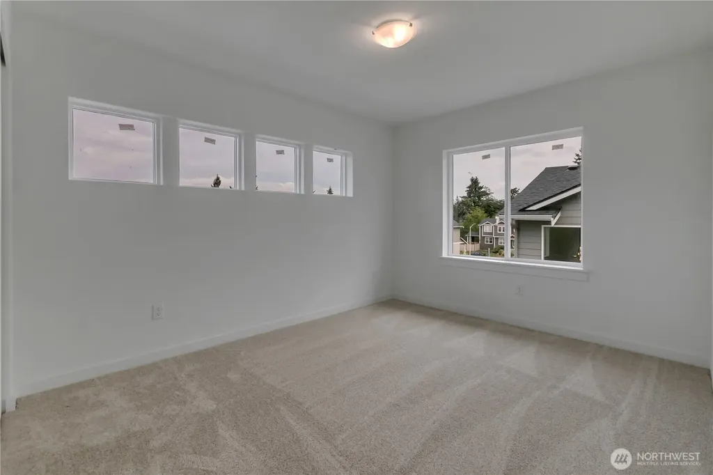 16216 76th Avenue Ct E Puyallup WA 98375