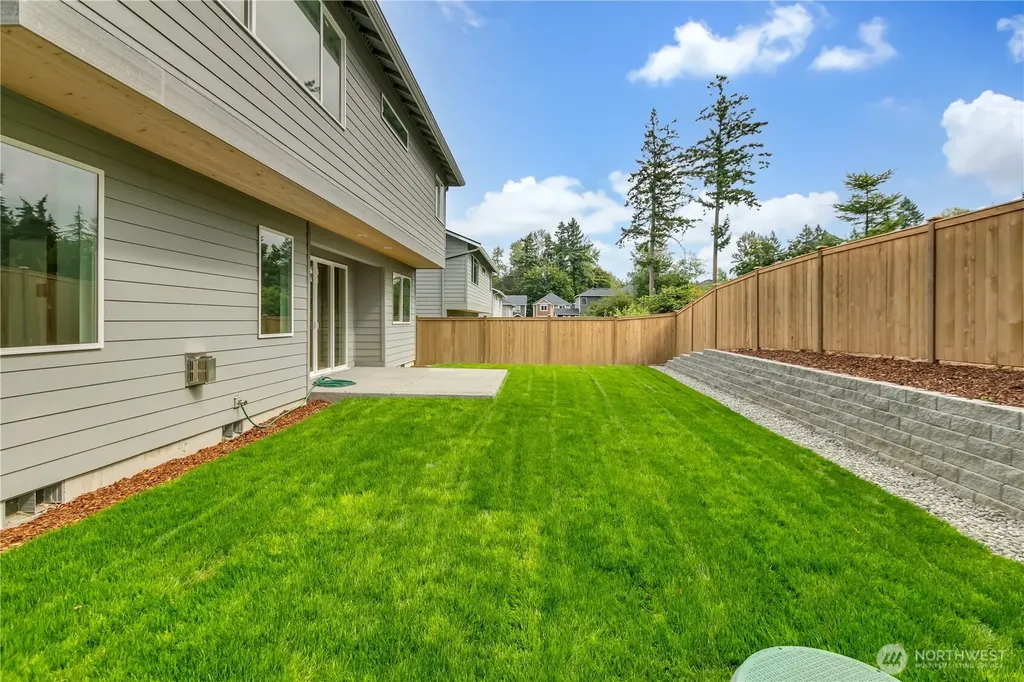 16216 76th Avenue Ct E Puyallup WA 98375