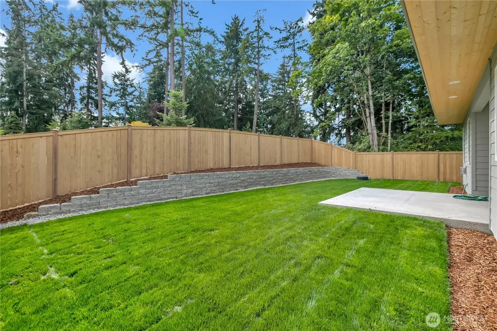 16216 76th Avenue Ct E Puyallup WA 98375