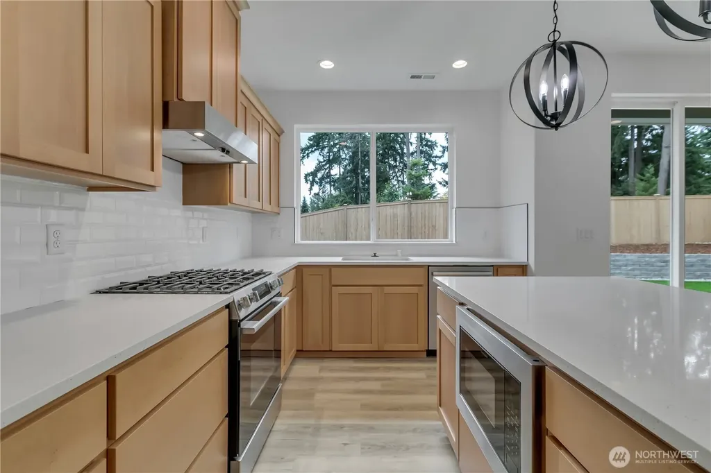 16216 76th Avenue Ct E Puyallup WA 98375