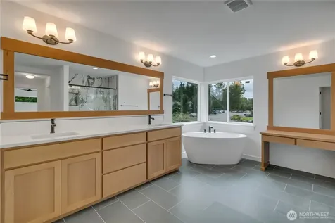 16216 76th Avenue Ct E Puyallup WA 98375