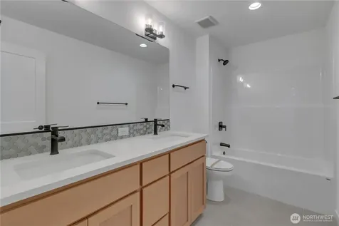 16216 76th Avenue Ct E Puyallup WA 98375