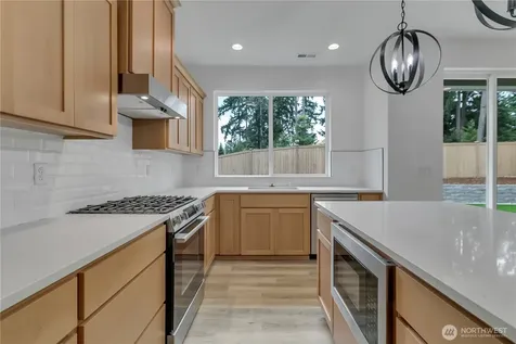 16216 76th Avenue Ct E Puyallup WA 98375