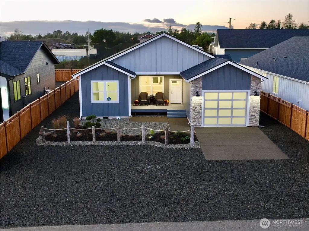 992 Alida Court SE Ocean Shores WA 98569