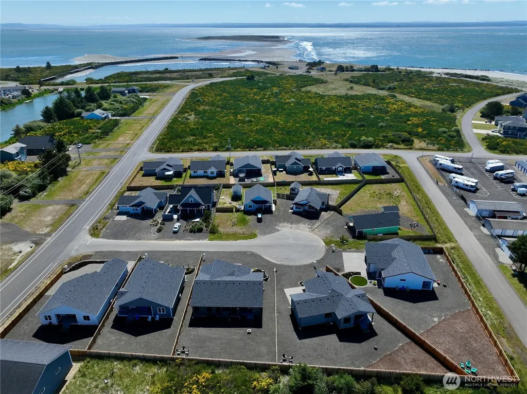 992 Alida Court SE Ocean Shores WA 98569