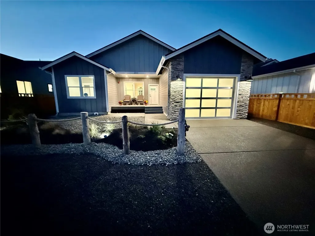 992 Alida Court SE Ocean Shores WA 98569