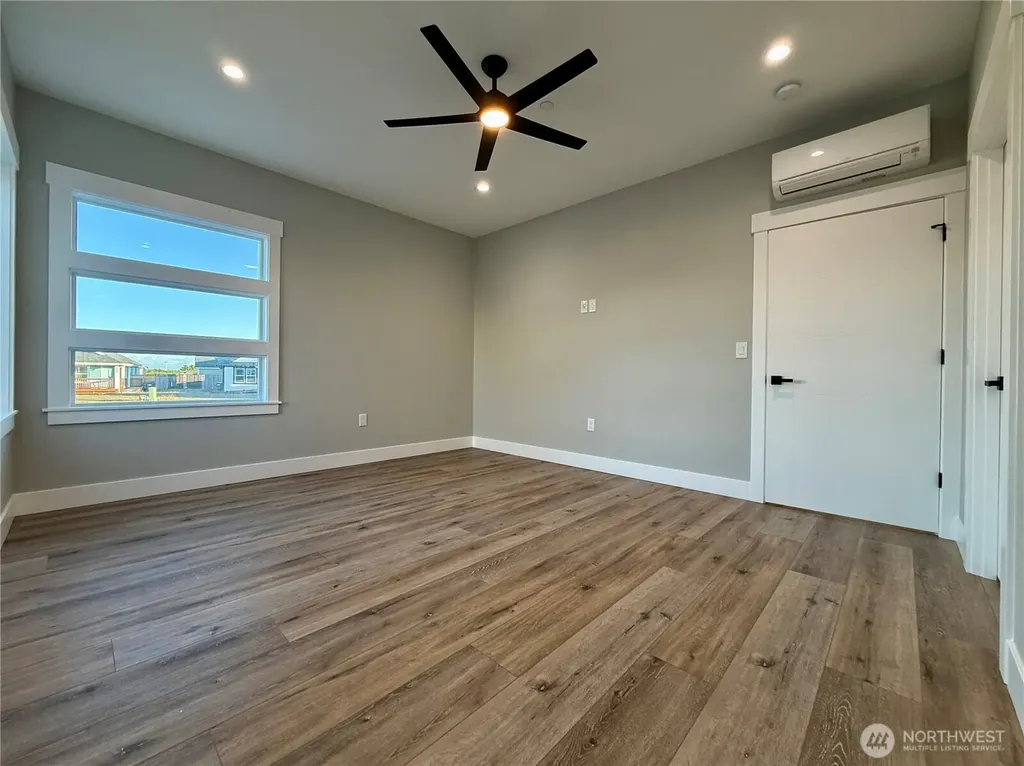 996 Alida Court SE Ocean Shores WA 98569