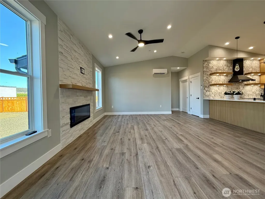 994 Alida Court SE Ocean Shores WA 98569