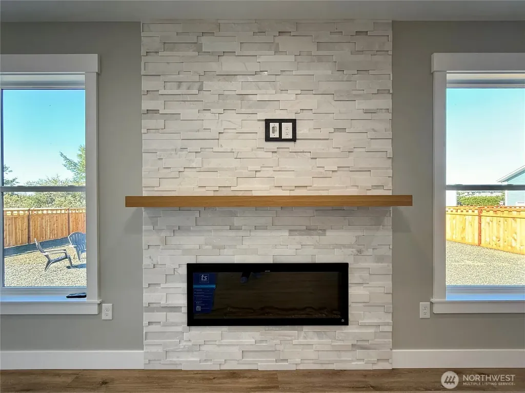 994 Alida Court SE Ocean Shores WA 98569