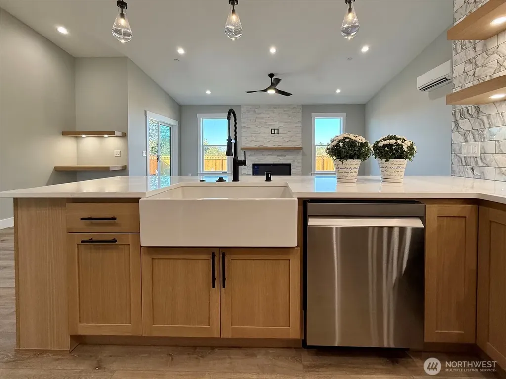 994 Alida Court SE Ocean Shores WA 98569