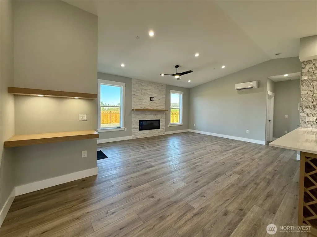994 Alida Court SE Ocean Shores WA 98569