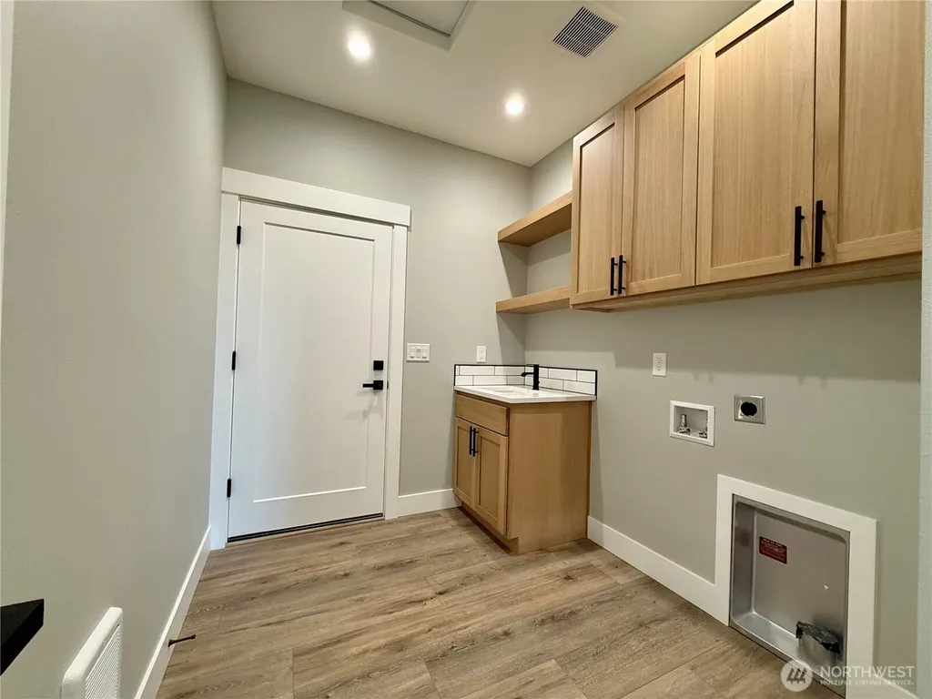 994 Alida Court SE Ocean Shores WA 98569