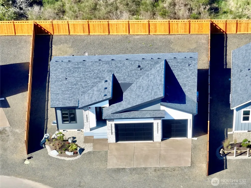 994 Alida Court SE Ocean Shores WA 98569