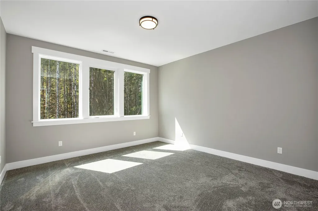 8908 Hunter Point NW Olympia WA 98502