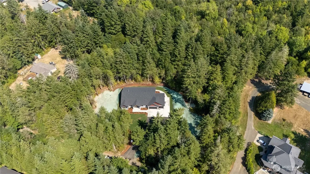 8908 Hunter Point NW Olympia WA 98502