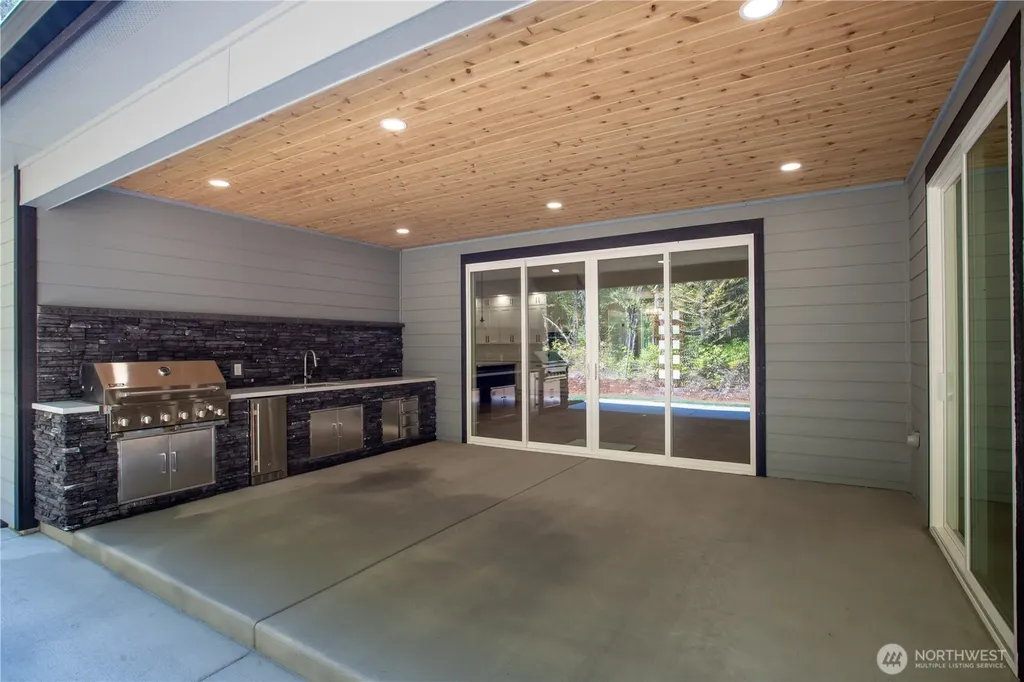 8908 Hunter Point NW Olympia WA 98502