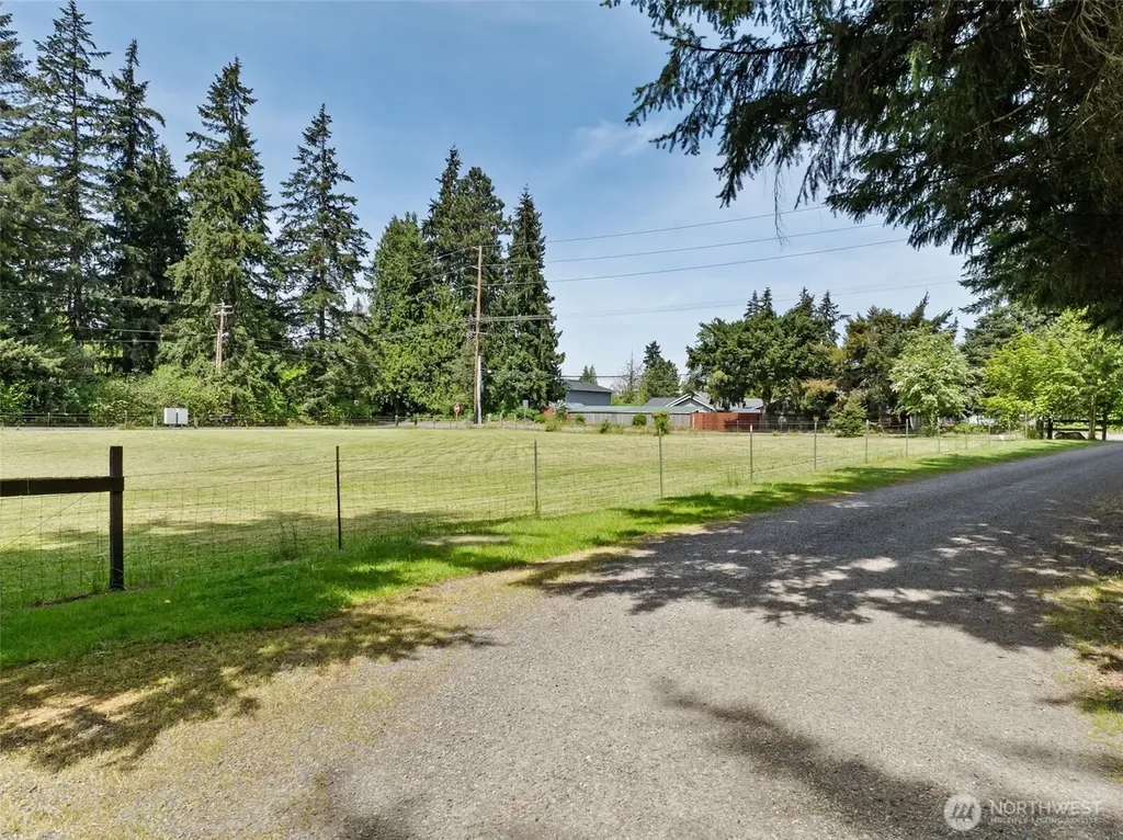19316 Rhodes Lake Road E Bonney Lake WA 98391
