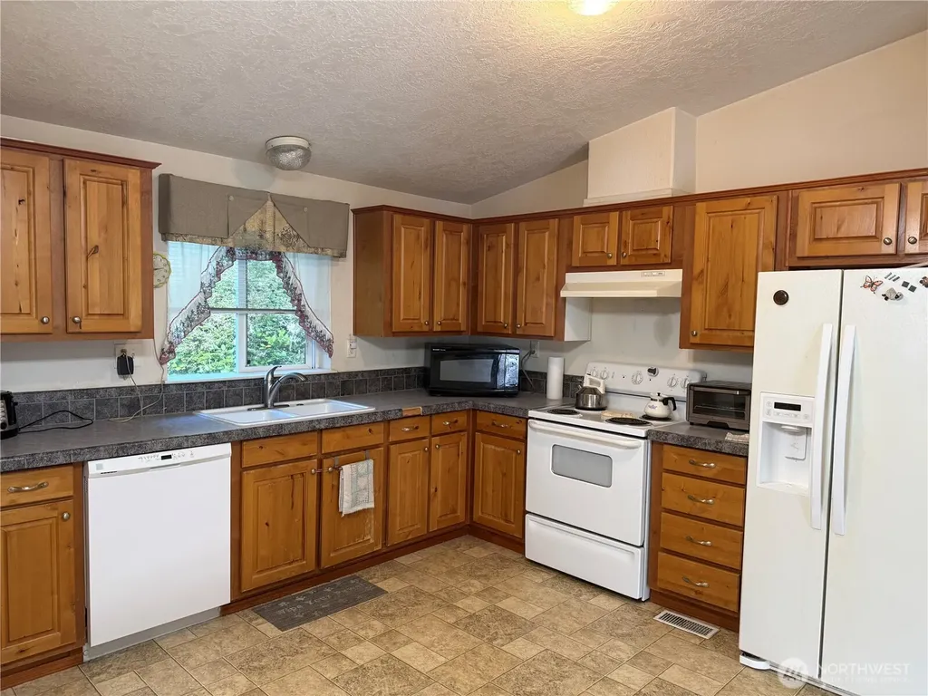 1410 304th Place Ocean Park WA 98640