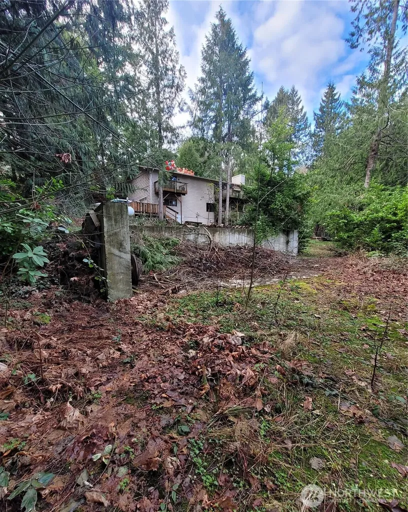 5062 NW El Camino Boulevard Bremerton WA 98312