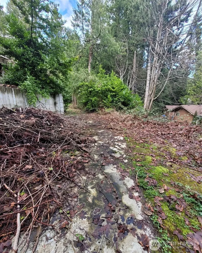 5062 NW El Camino Boulevard Bremerton WA 98312