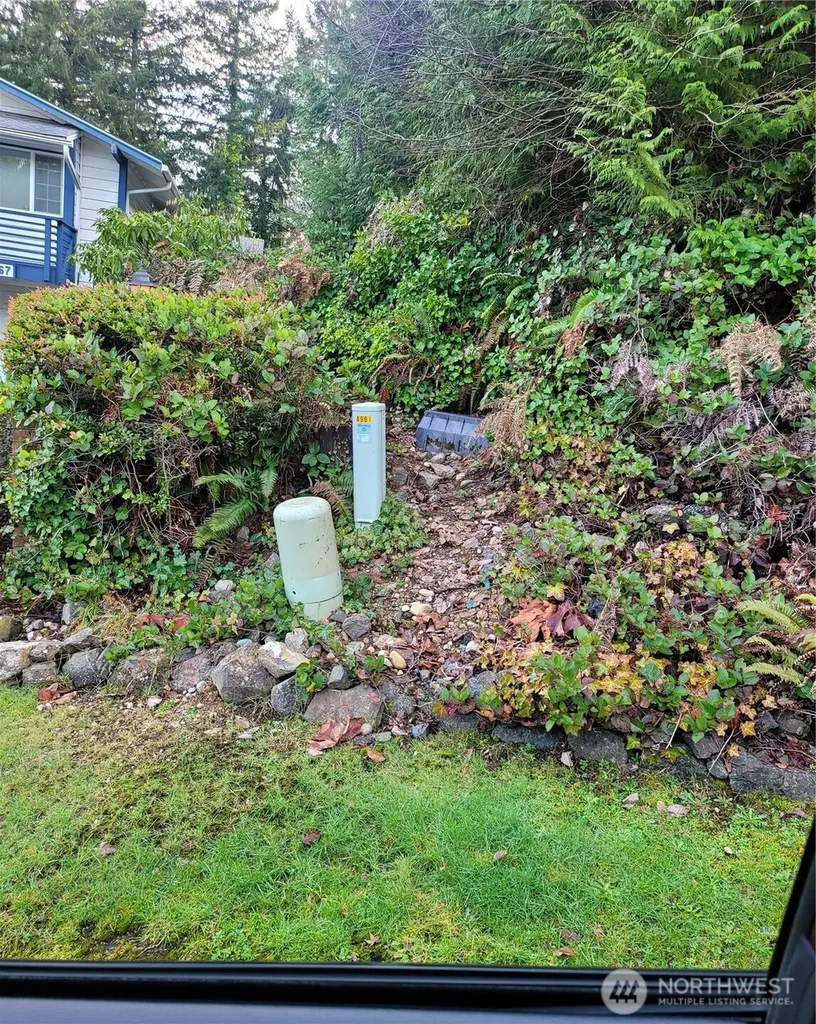 5062 NW El Camino Boulevard Bremerton WA 98312