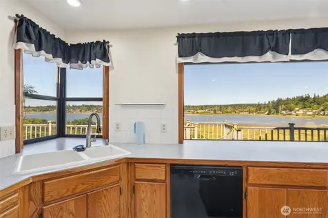 3409 Mission Beach Road Marysville WA 98271