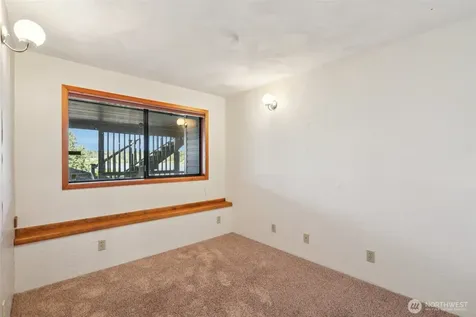 3409 Mission Beach Road Marysville WA 98271