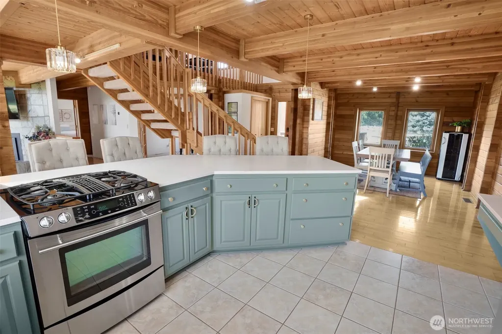 22919 SE 438th Street Enumclaw WA 98022