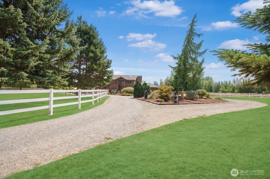 22919 SE 438th Street Enumclaw WA 98022