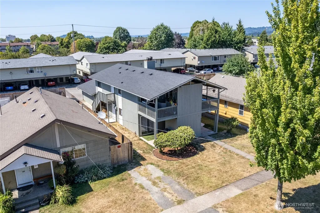 823 8th Avenue Longview WA 98632
