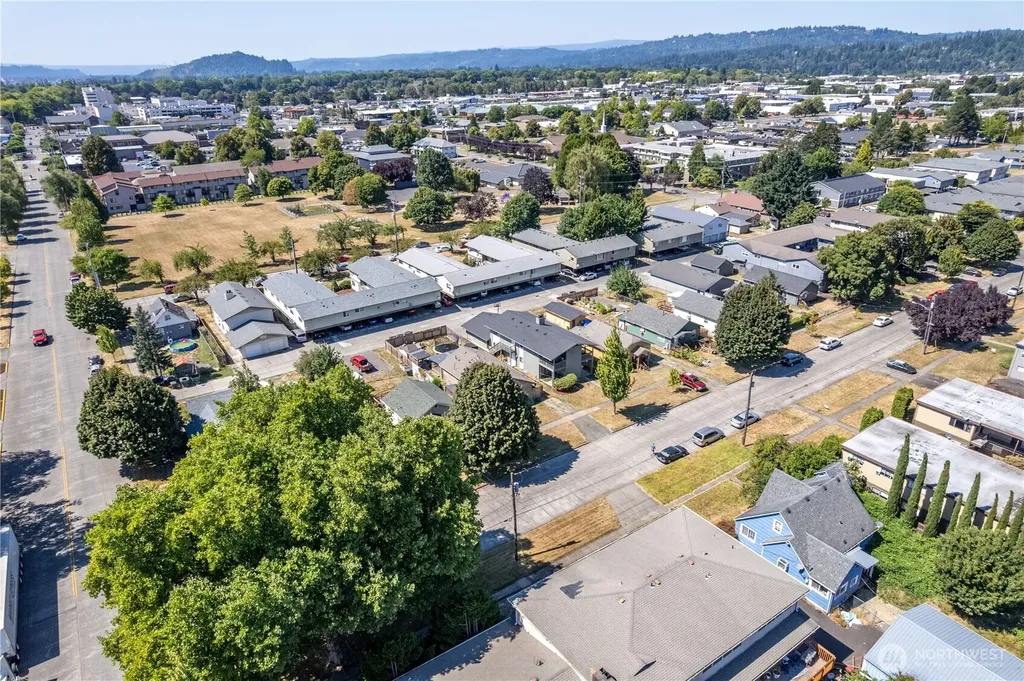 823 8th Avenue Longview WA 98632