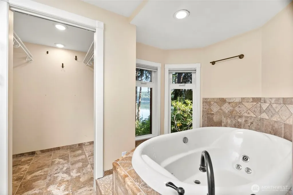 8036 Ellison Loop NW Olympia WA 98502