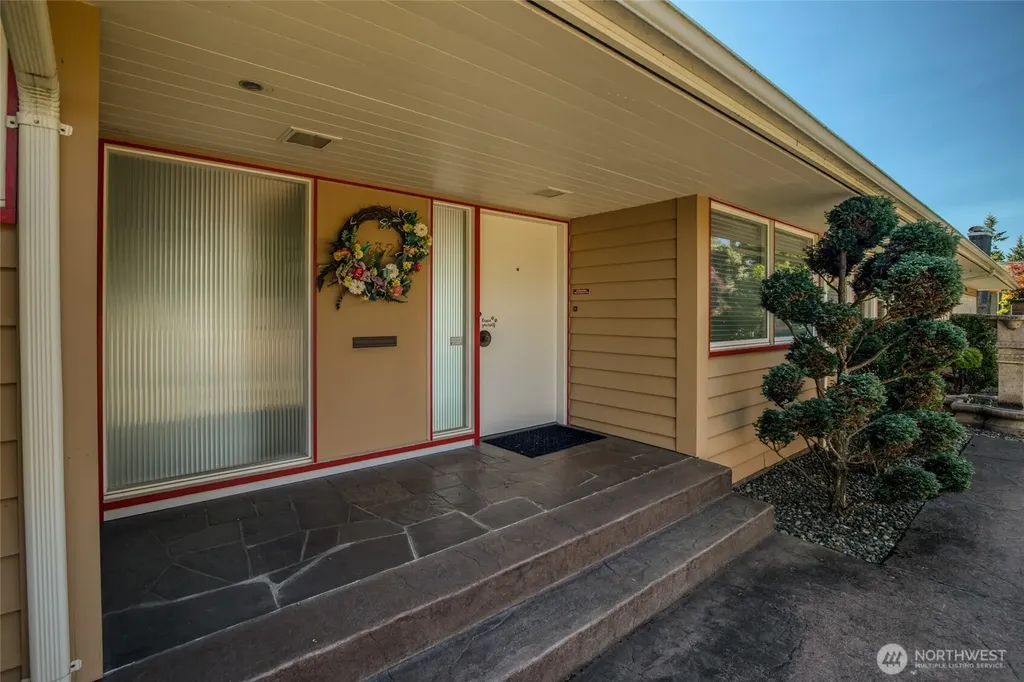 1432 Bel Aire Aberdeen WA 98520