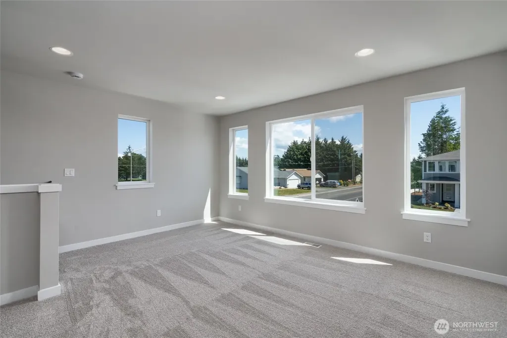 7582 64th Avenue NE Marysville WA 98270