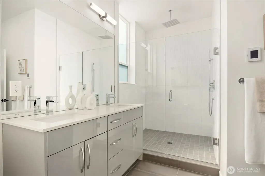 947 NW 56th Street Seattle WA 98107