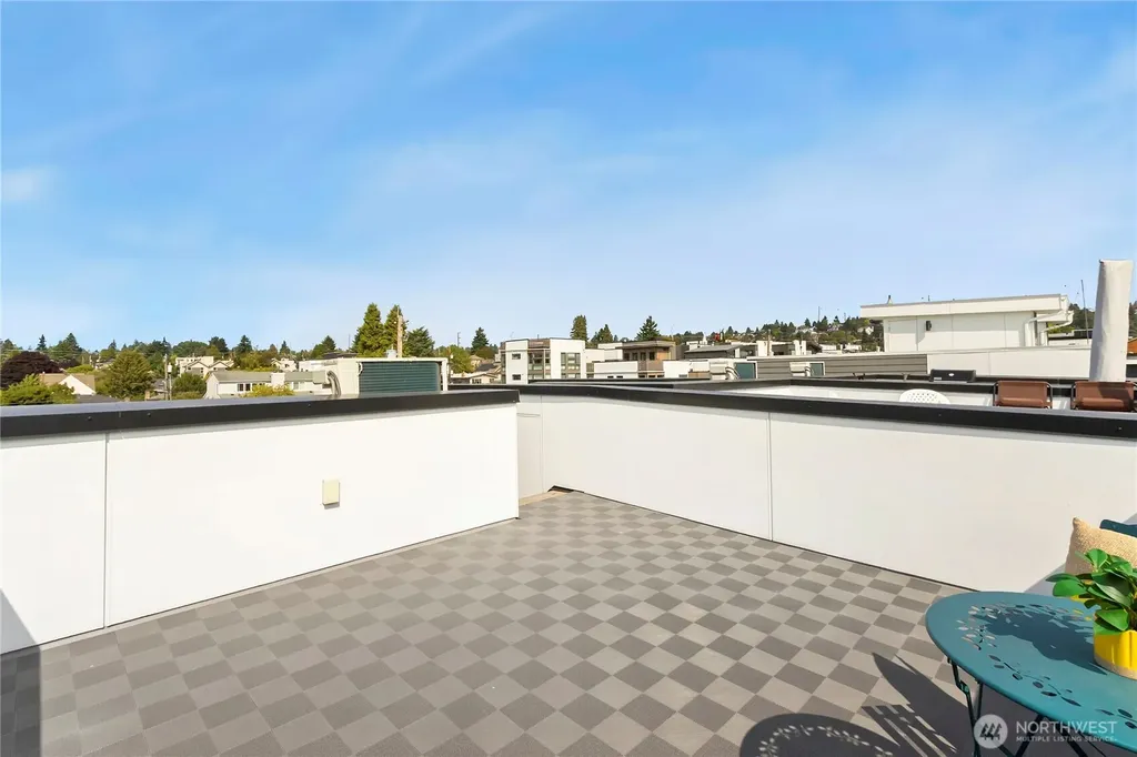 947 NW 56th Street Seattle WA 98107