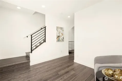 947 NW 56th Street Seattle WA 98107