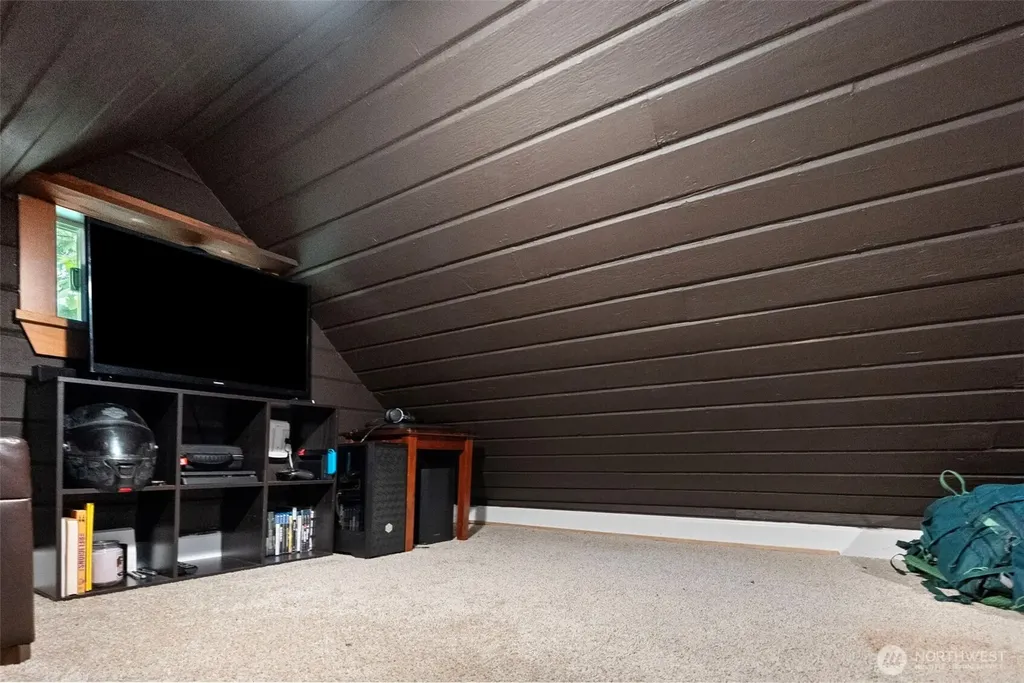 623 208th Avenue NW Lakebay WA 98349