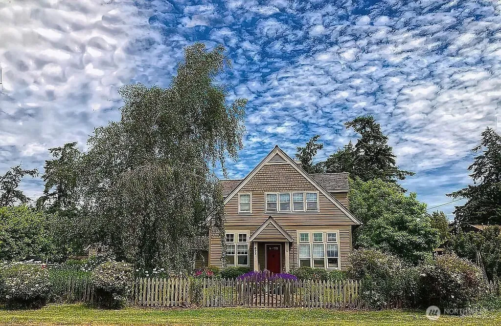 577 Scenic Heights Road Oak Harbor WA 98277