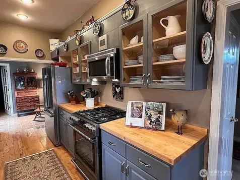 577 Scenic Heights Road Oak Harbor WA 98277