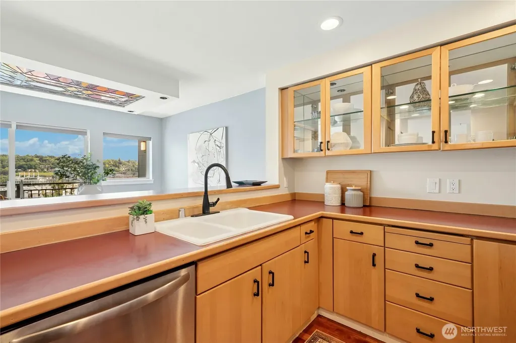 701 Galer Street Seattle WA 98109
